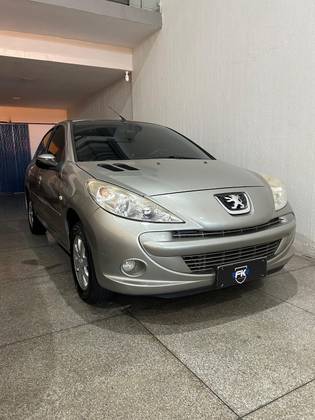 PEUGEOT 207 1.4 XR SPORT 8V FLEX 4P MANUAL PEUGEOT 207 1.4 XR SPORT 8V FLEX 4P MANUAL
